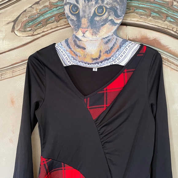 Vintage Christmas Style Lace Up Asymmetrical Red Buffalo Plaid V-Neck Medium - Picture 4 of 13